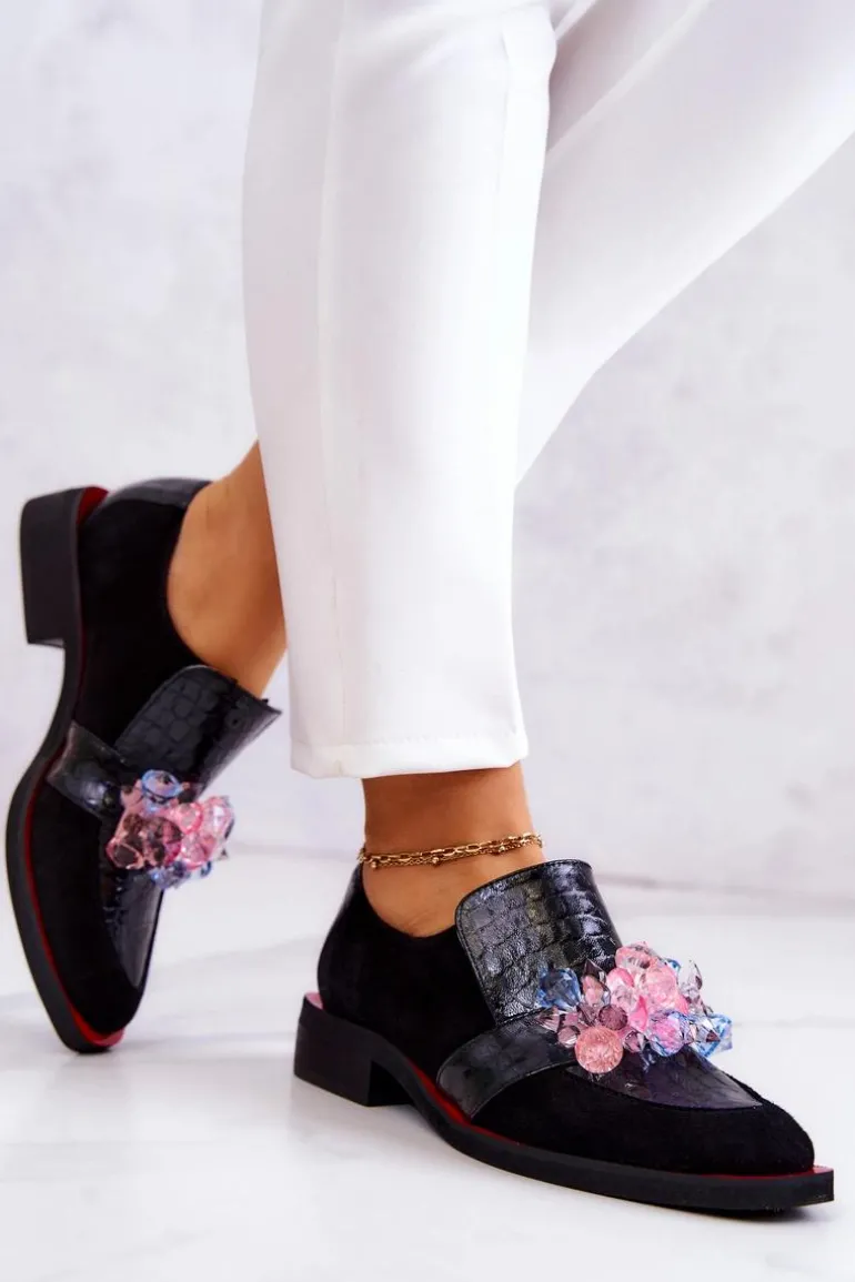 Zamszowe Półbuty Z Ozdobą Czarno-Czerwone Davine