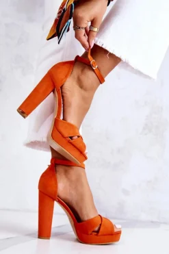 Zamszowe Sandałki Na Słupku Pomarańczowe Lanelle