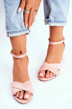 Zamszowe Sandałki na Słupku Różowe Nela