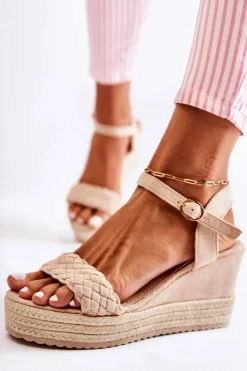 Zamszowe Sandały Na Koturnie Beżowe Gabriela