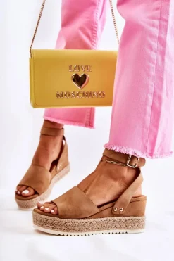 Zamszowe Sandały Na Koturnie Camel Lizbona