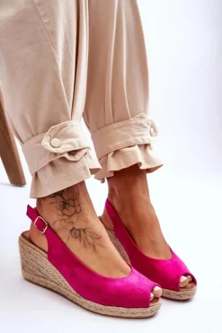 Zamszowe Sandały Na Koturnie Fuksja Elsie