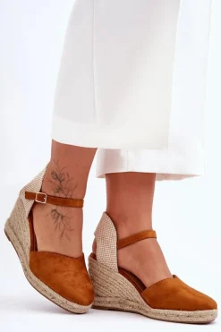 Zamszowe Sandały Na Koturnie Brązowe Selfoss