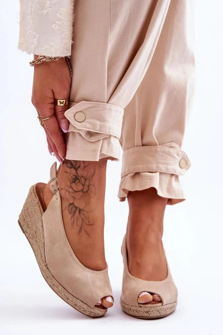 Zamszowe Sandały Na Koturnie Beżowe Elsie