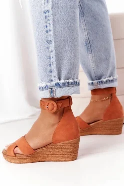 Zamszowe Sandały Na Koturnie Maciejka 04565-29 Rude