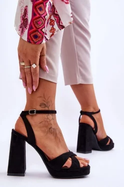 Zamszowe Sandały Na Kwadratowym Obcasie Czarne Powerful