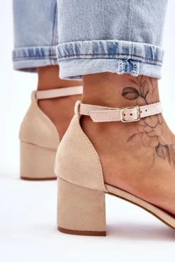 Zamszowe Sandały Na Niskim Obcasie Beżowe Quincy