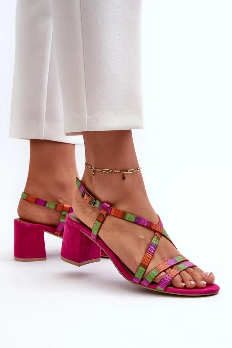 Zamszowe Sandały Na Niskim Słupku Maciejka 06653-15 Fuksja