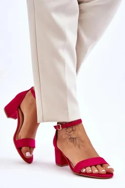 Zamszowe Sandały Na Niskim Obcasie Fuksja Quincy