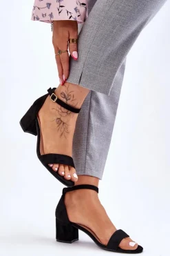 Zamszowe Sandały Na Niskim Obcasie Czarne Quincy