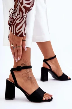 Zamszowe Sandały Na Obcasie Czarne Harriet