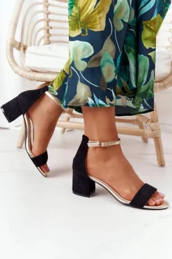 Zamszowe Sandały Na Obcasie Czarne Janet