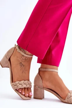 Zamszowe Sandały Na Obcasie Z Ozdobnym Warkocze Beżowe Azela