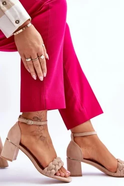 Zamszowe Sandały Na Obcasie Z Ozdobnym Warkocze Beżowe Azela