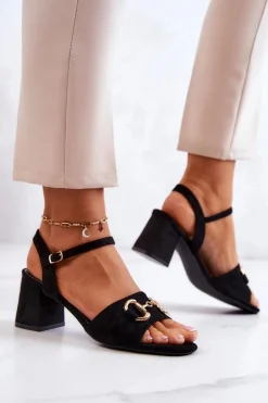 Zamszowe Sandały Na Obcasie Z Ozdobą Czarne Darlen