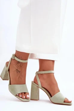 Zamszowe Sandały Na Obcasie Zielone Harriet