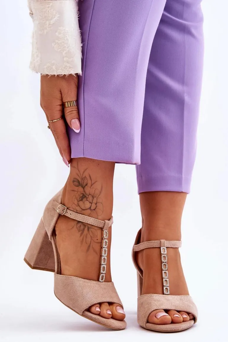 Zamszowe Sandały Na Obcasie Z Cyrkoniami Beżowe Aniya