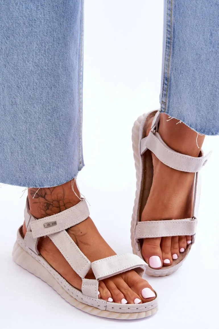 Zamszowe Sandały Na Rzep Big Star LL276014 Białe