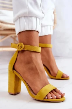 Zamszowe Sandały Na Słupku Żółte Hattie