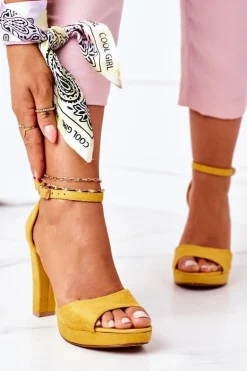 Zamszowe Sandały Na Słupku Żółte Sarah