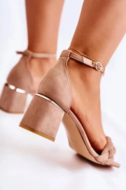 Zamszowe Sandały Plecione Na Obcasie Beżowe Aressa