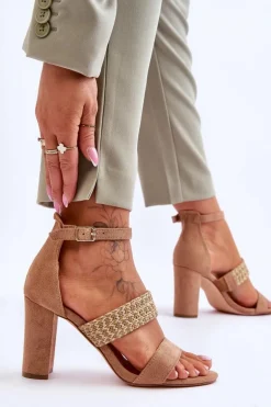 Zamszowe Sandały Z Plecionym Paskiem Na Obcasie Camel Roselia