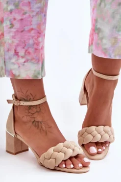 Zamszowe Sandały Z Warkoczem Beżowe Essenza