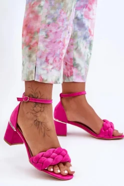 Zamszowe Sandały Z Warkoczem Fuksja Essenza