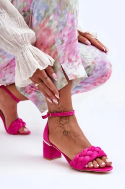 Zamszowe Sandały Z Warkoczem Fuksja Essenza