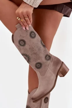 Zamszowe Skórzane Kozaki Damskie Z Ażurowym Wzorem Zazoo 3852 Cappuccino