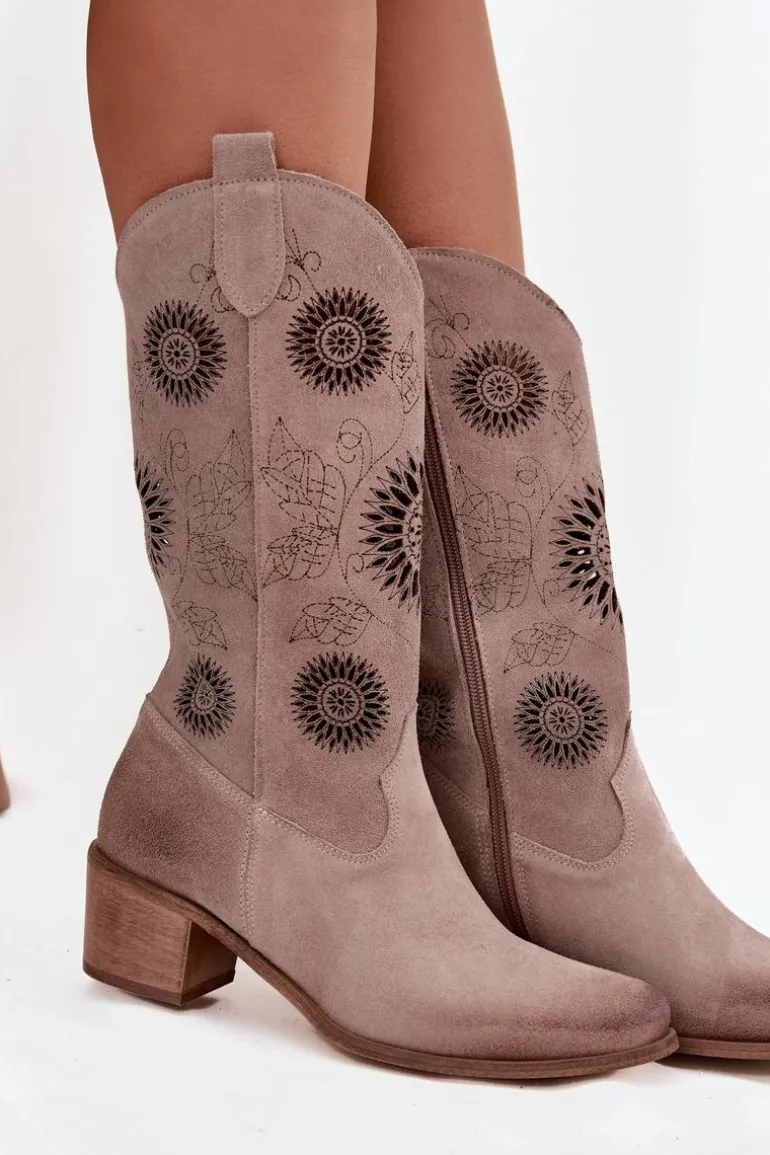 Zamszowe Skórzane Kozaki Damskie Z Ażurowym Wzorem Zazoo 3852 Cappuccino