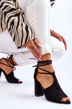 Zamszowe Wiązane Sandały Na Obcasie Czarne Sophie