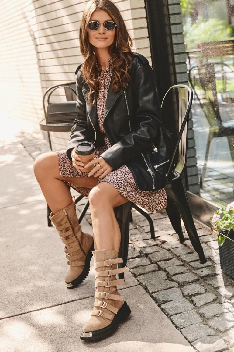 Zamszowe Wysokie Botki Workery Z Paskami Beżowe Elnatea