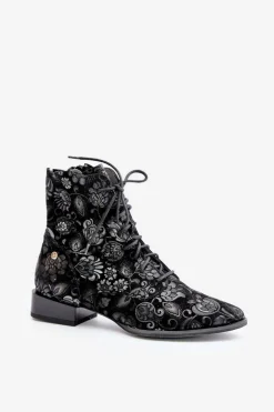 Zamszowe Wzorzyste Botki Na Płaskim Obcasie Maciejka 06391-01 Czarne
