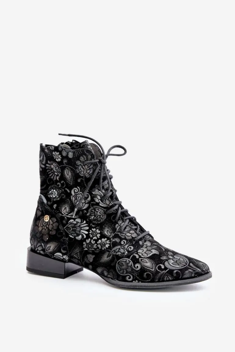 Zamszowe Wzorzyste Botki Na Płaskim Obcasie Maciejka 06391-01 Czarne