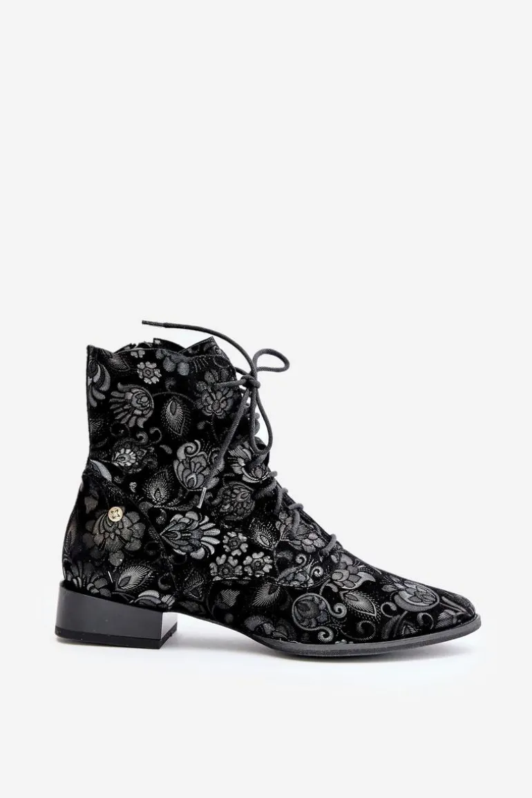Zamszowe Wzorzyste Botki Na Płaskim Obcasie Maciejka 06391-01 Czarne