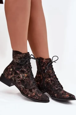 Zamszowe Wzorzyste Botki Na Płaskim Obcasie Maciejka 06391-02 Czarno-Złote