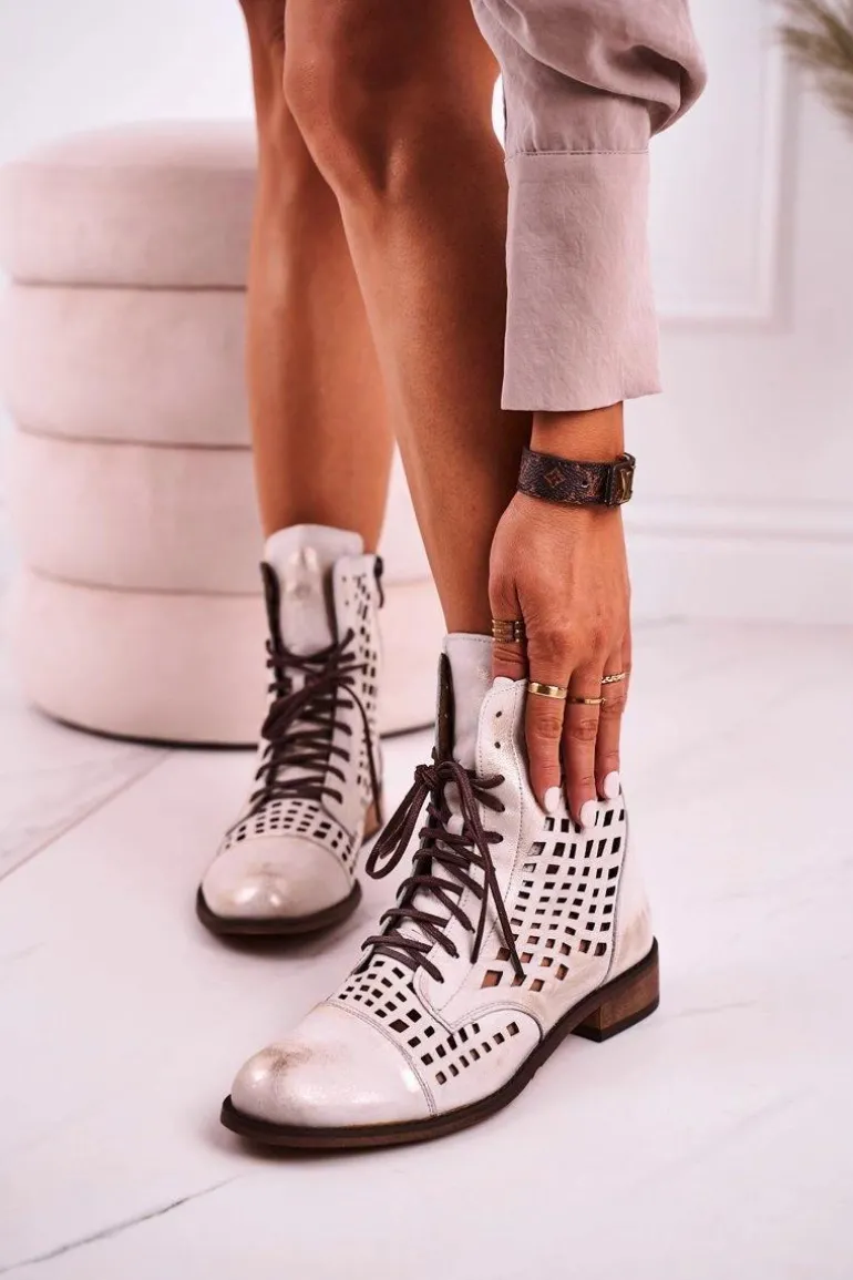 Zazoo 2627 Ażurowe Skórzane Botki Biało-Srebrne