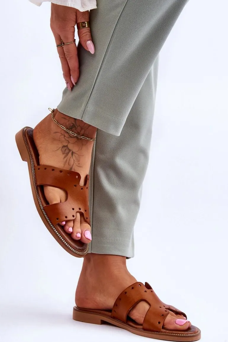 Zazoo 40326 Damskie Klapki Z Ozdobnymi Wycięciami Brązowe