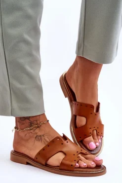 Zazoo 40326 Damskie Klapki Z Ozdobnymi Wycięciami Brązowe