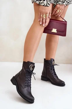 Zazoo 2955 Skórzane Botki Workery Ze Złotym Detalem Na Języku Czarne