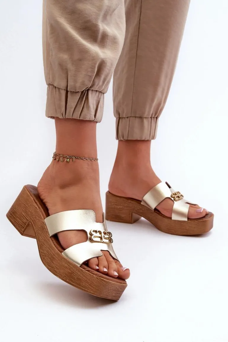 Zazoo 40412 Skórzane Eleganckie Klapki Damskie Z Ozdobą Złote