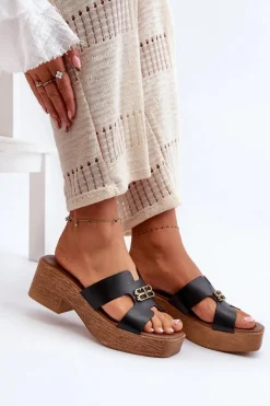 Zazoo 40412 Skórzane Eleganckie Klapki Damskie Ze Złotą Ozdobą Czarne