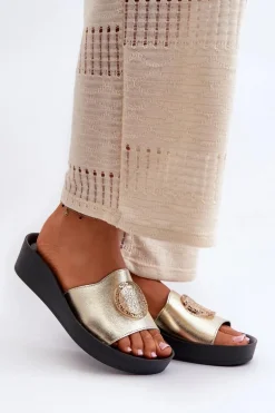 Zazoo 2920 Skórzane Klapki Damskie Na Koturnie Ze Złotym Detalem Złote