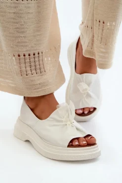 Zazoo 2939 Skórzane Sandały Damskie Z Kokardką Białe