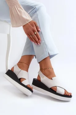 Zazoo 40256 Skórzane Sandały Na Koturnie Białe