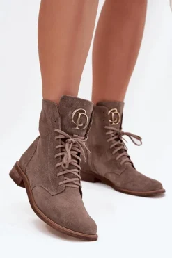 Zazoo 2955 Zamszowe Botki Workery Ze Złotym Detalem Na Języku Ciemnobeżowe