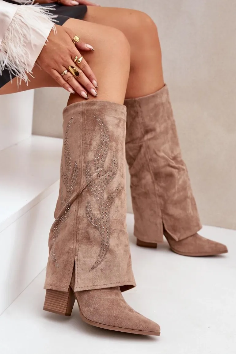 Zdobione Kozaki Z Wywiniętą Cholewką Na Słupku Ciemnobeżowe Ivilta