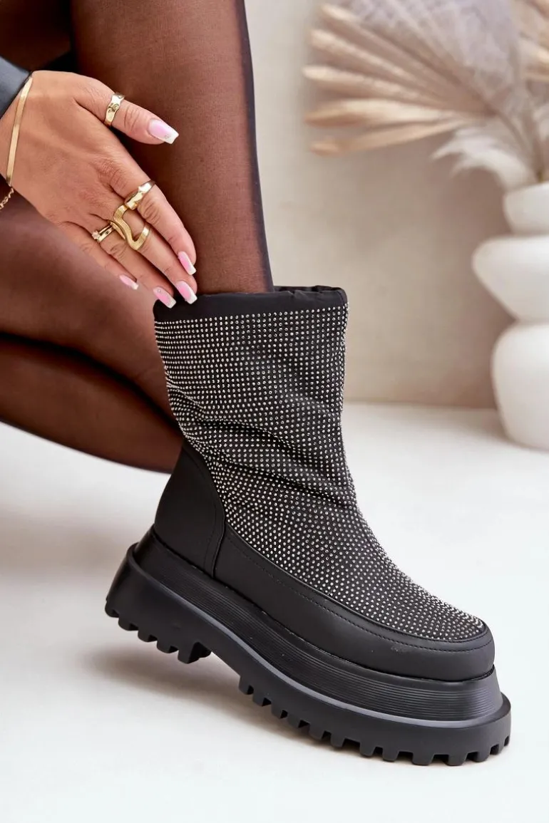 Zdobione Śniegowce Na Platformie I Płaskim Obcasie Czarne Avivina