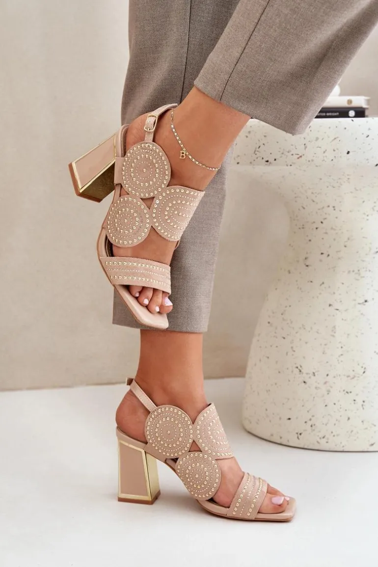 Zdobione Sandały Na Słupku Ciemnobeżowe Delariona